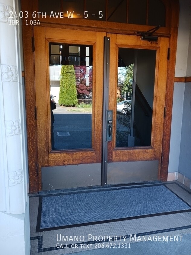 Building Photo - 2403 6th Ave W