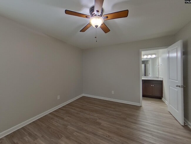 Foto del edificio - 333 Finch Ln