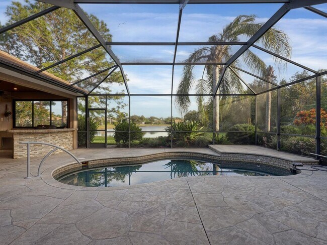 Building Photo - Unfurnished Annual Rental Available Now