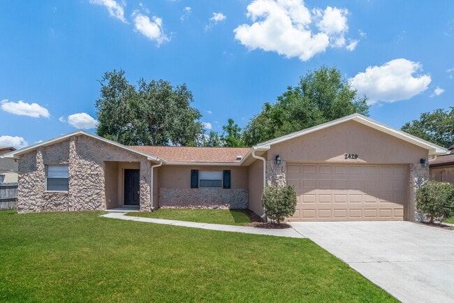 Building Photo - 2429 Franklin Dr