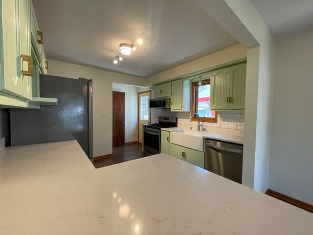 Foto del edificio - Stunning Cannon Park 3 Bedroom single family!