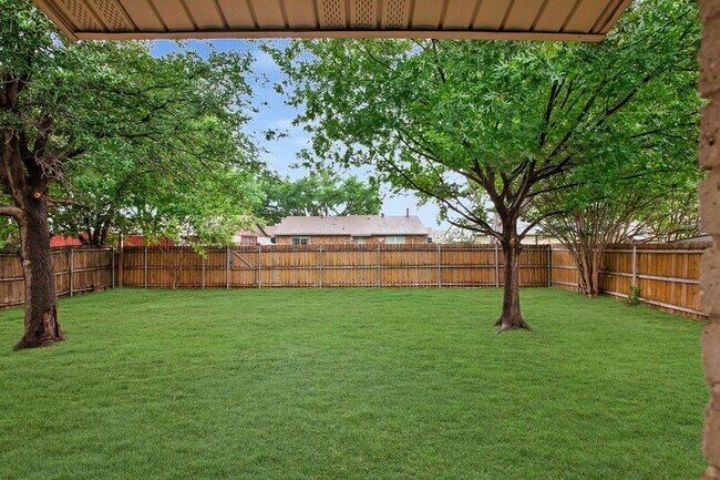 Foto del edificio - 5308 Gates Dr