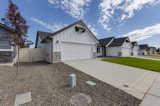 Building Photo - 12227 W Barrington Dr