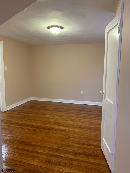 Building Photo - 117 Maple Ave