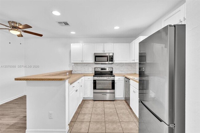 Foto del edificio - 5325-5330 30th St SW