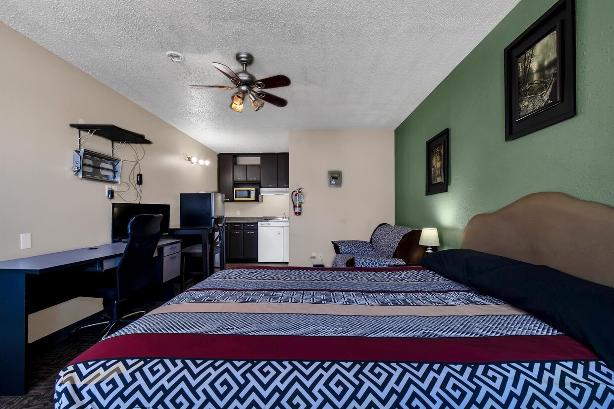 Photo principale - 10415 99 Ave