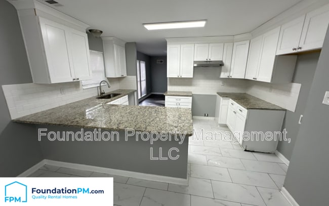 Building Photo - 2471 Flowering Tree Dr