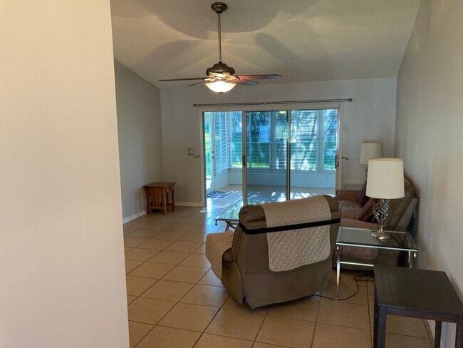 Building Photo - Ocala Palms 55+  2/2 Home