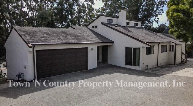 Foto del edificio - 26142 Carmel Knolls Dr