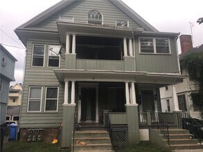 Building Photo - 143 Edgewood St