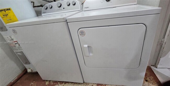 Foto del edificio - 502 N 70th Way