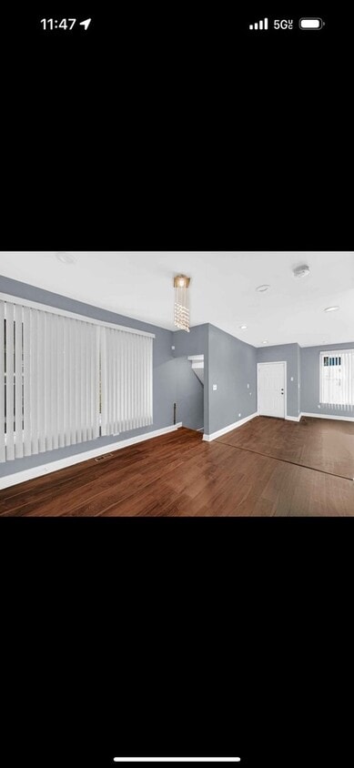 Primary Photo - 6325 S Campbell Ave