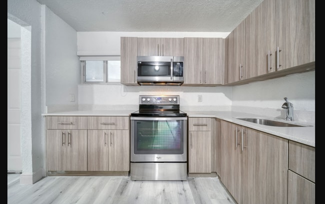 Foto del edificio - 12955 NE 6th Ave