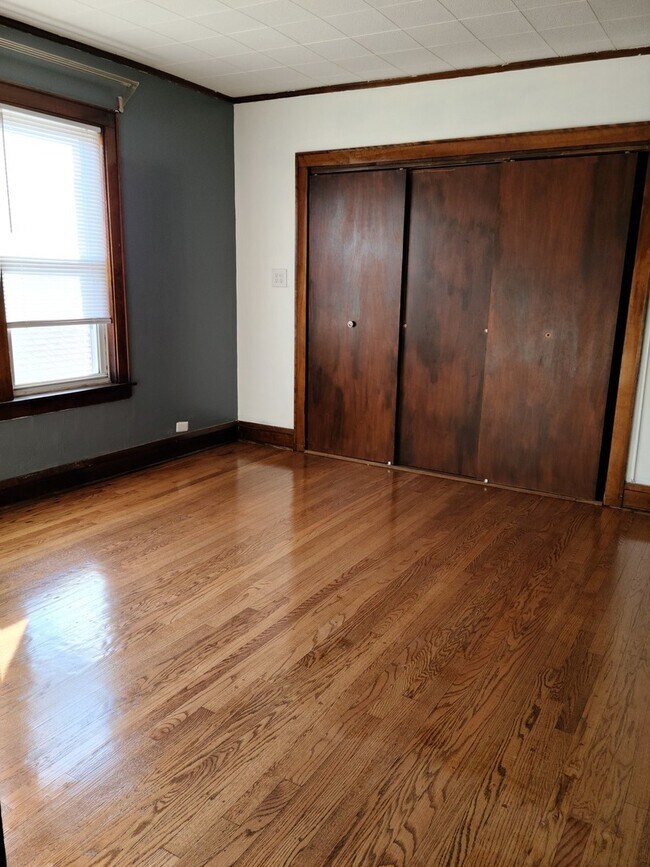 Foto del edificio - 3545 N Nora Ave