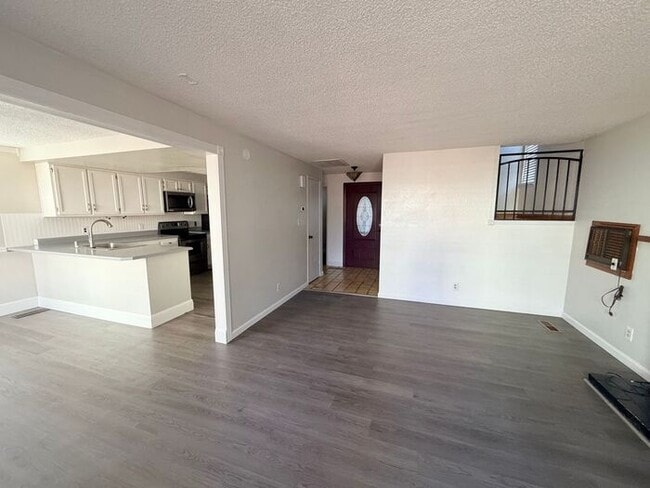 Building Photo - Sparks Two-story House - Cul-de-Sac (Reed HS, Mendive MS, Diedrichsen ES)