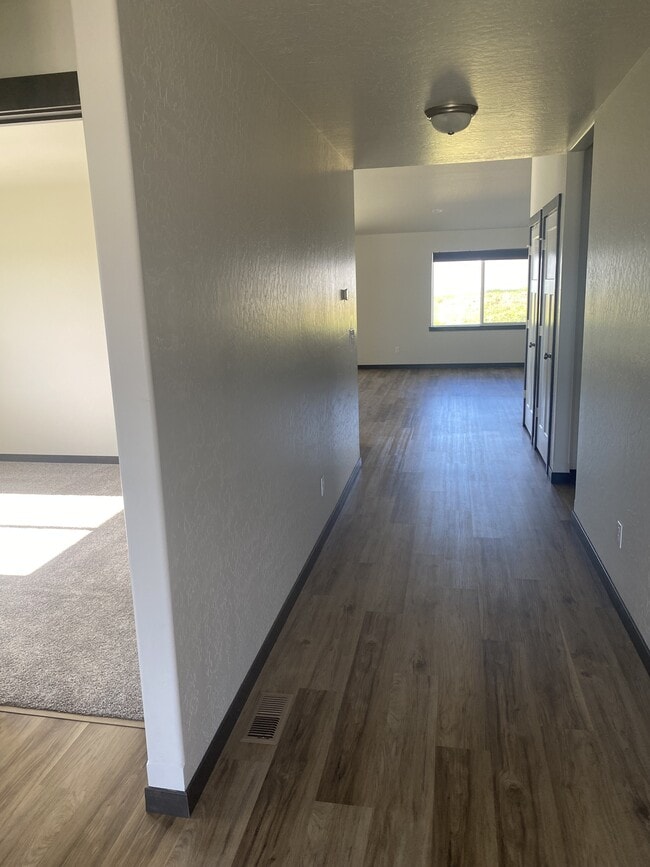 Building Photo - 12613 N Lattner St