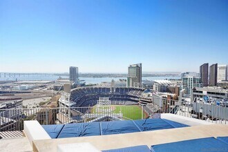 Building Photo - 321 Tenth Ave