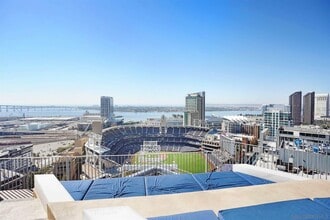 Building Photo - 321 Tenth Ave