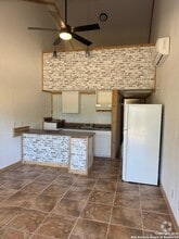 Building Photo - 1501 Private Rd 1501