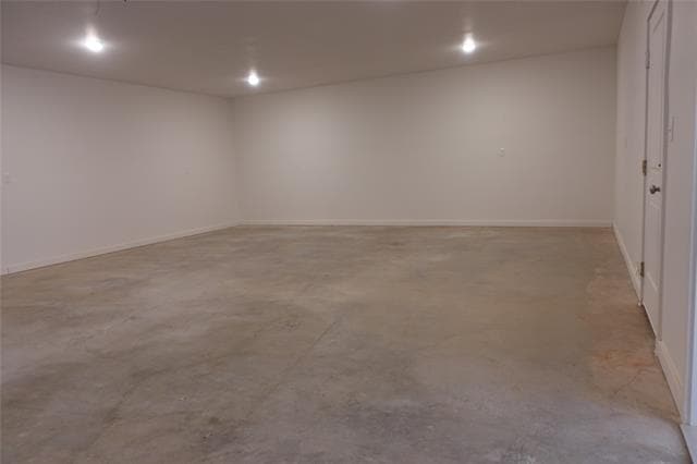 Building Photo - 2510 Lakeridge Dr