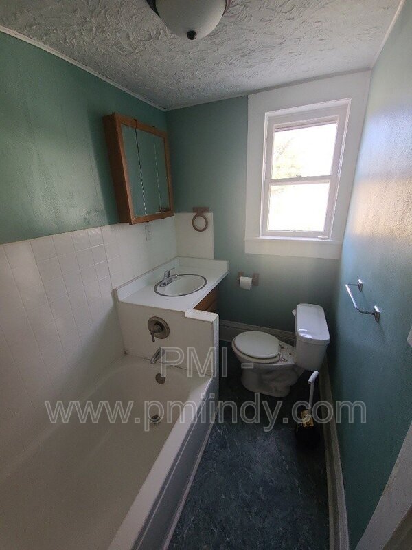 Foto del edificio - 1308 W 3rd St