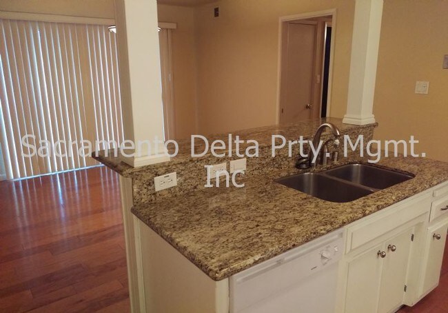 Foto del edificio - 3842 Moddison Ave
