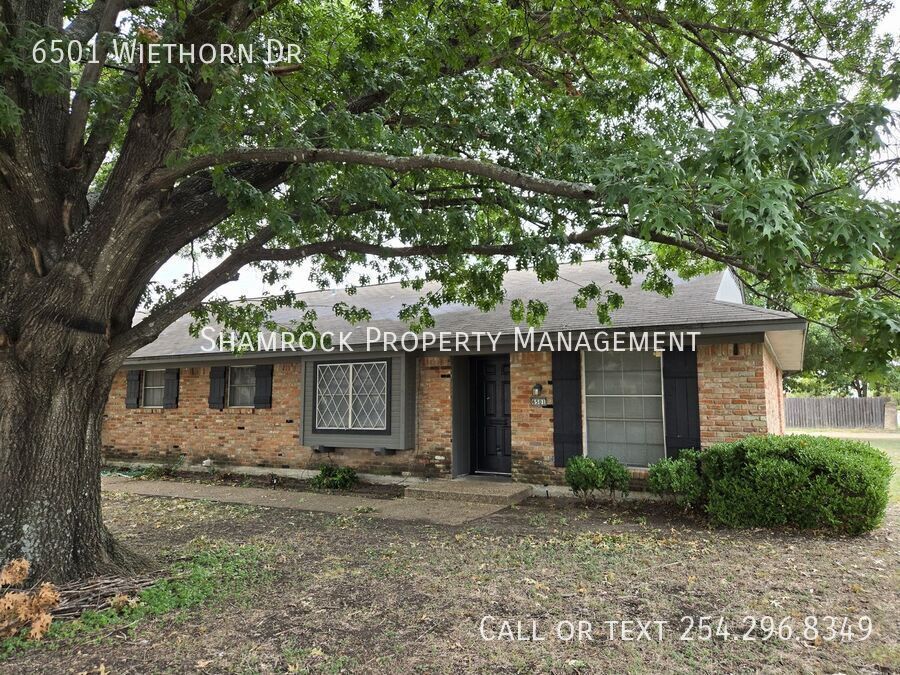 Foto principal - 3/2 Duplex in Midway ISD!
