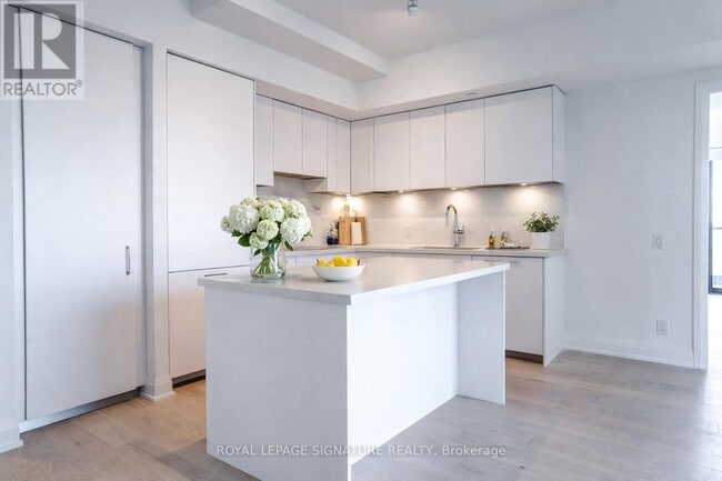 Building Photo - 33 Frederick Todd Wy