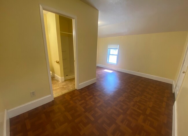 Foto del edificio - 2117 N Ilion Ave
