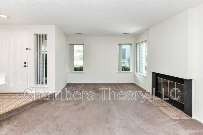 Building Photo - 1912 Villaridge Dr