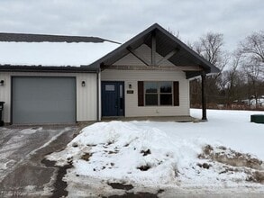 Building Photo - 2707 Barnhill Rd SE