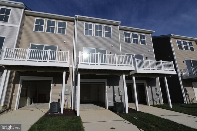 Foto del edificio - 9405 Pacific Elm St