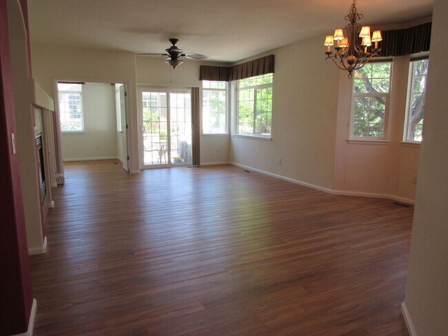 Building Photo - Ranch living in this Spacious Townhome in ...