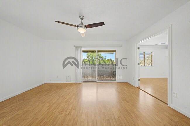 Foto del edificio - 4444 E Paradise Vlg Pkwy S