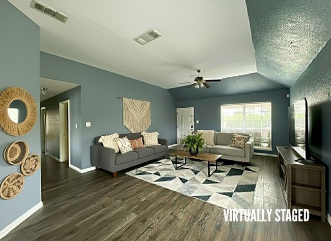 Foto del edificio - 2010 Shadow Ridge Rd