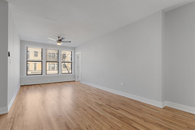 Building Photo - 1625 W Howard St