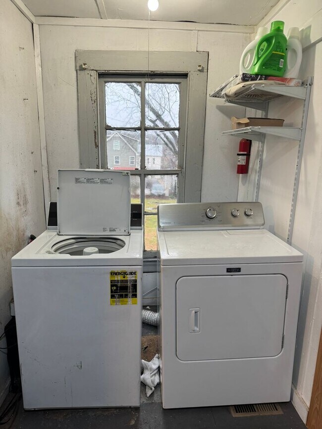 Foto del edificio - Gorgerous 3 Bedroom Walkable to Campus