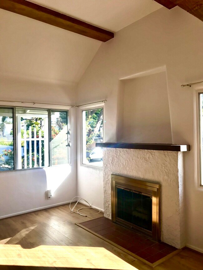Foto del edificio - 418 W Palm Ave
