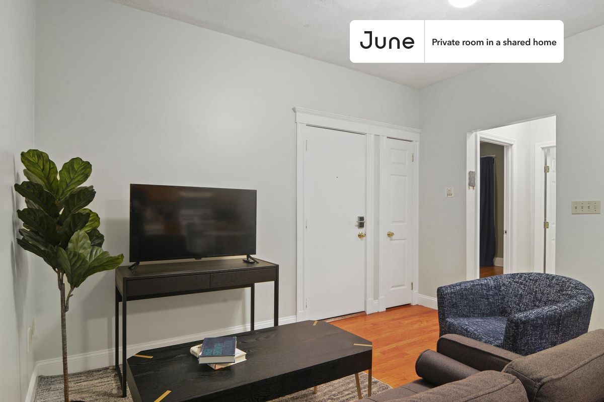 Private bedroom in 4 bed/1 bath Home - Private bedroom in 4 bed/1 bath Home