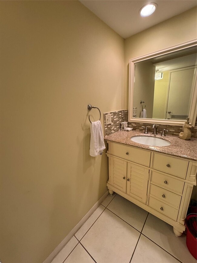 Foto del edificio - 111 Briny Ave