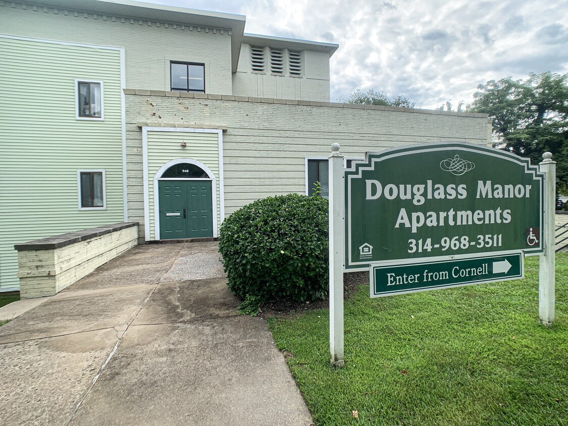 Primary Photo - Douglass Manor Apartments