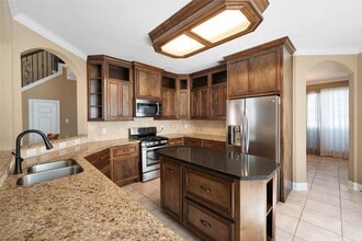 Building Photo - 2438 Ripplewood Dr
