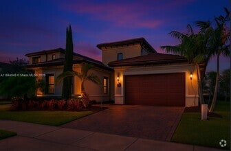 Building Photo - 8855 Watercrest Cir W