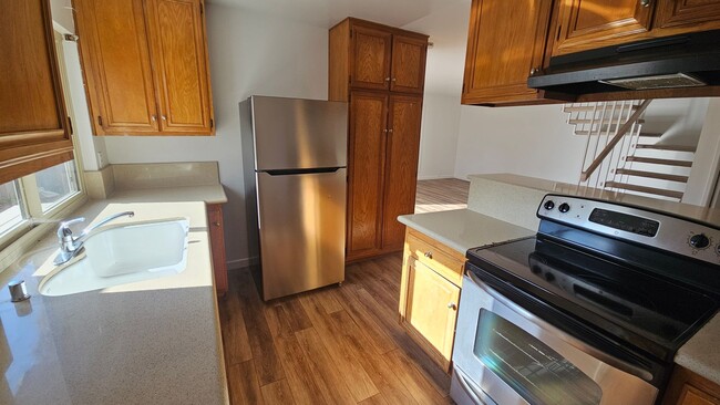 Building Photo - EASTER WAY - UTC 3 BR TOWNHOME CONVENIENTL...