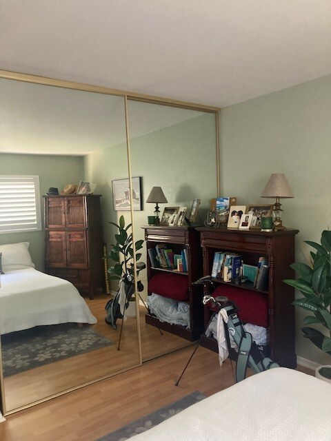 Foto del edificio - 3033 Via Vista