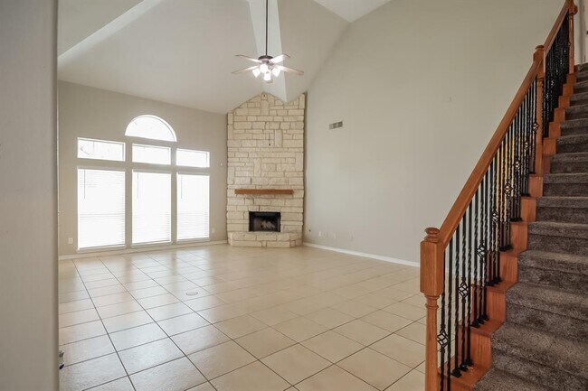 Building Photo - 25514 Creston Meadow Dr