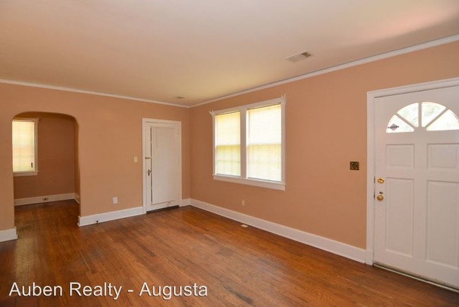 Foto del edificio - 3 br, 1 bath House - 3027 Wrightsboro Road