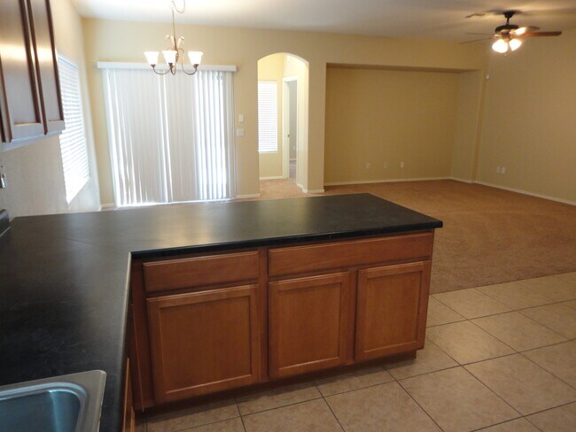 Building Photo - 10121 W Luxton Ln