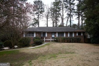 Building Photo - 1425 Southland Vista Ct NE
