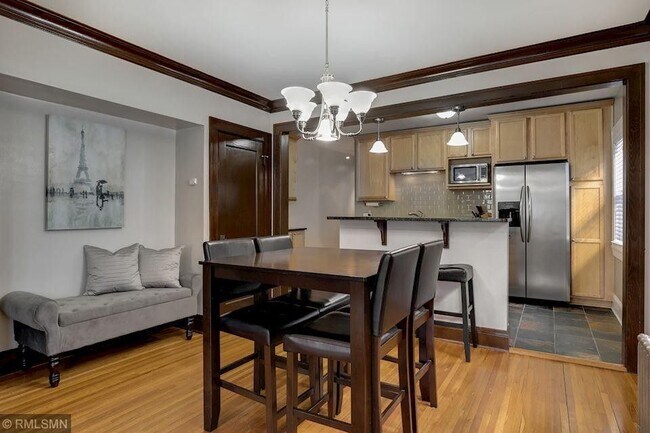 Foto del edificio - 3508 Emerson Ave S